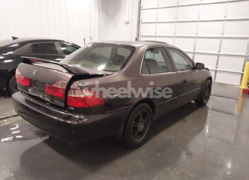 Photo 4 of 1999 Honda Accord EX V6 (VIN 1HGCG1655XA012104)