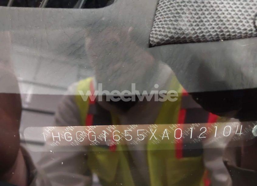 Photo 9 of 1999 Honda Accord EX V6 (VIN 1HGCG1655XA012104)