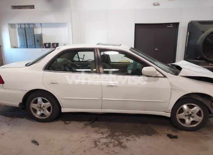 Photo 13 of 1999 Honda Accord EX V6 (VIN 1HGCG1655XA060766)