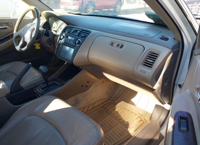Photo 5 of 2000 Honda Accord 3.0 EX (VIN 1HGCG1655YA011889)
