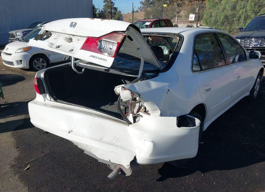 Photo 6 of 2000 Honda Accord 3.0 EX (VIN 1HGCG1655YA011889)