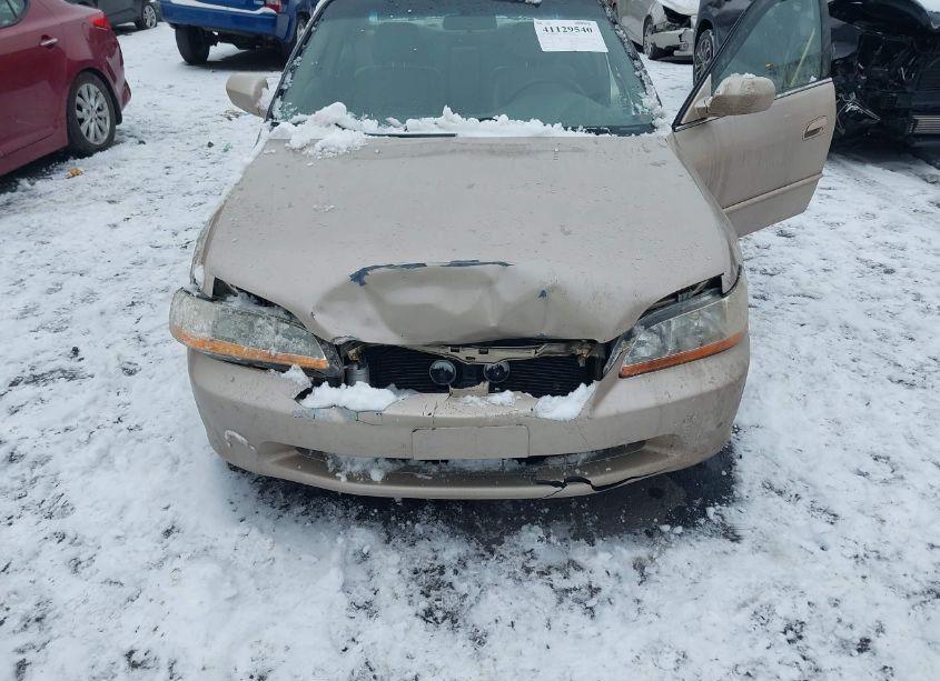 Photo 6 of 2000 Honda Accord 3.0 EX (VIN 1HGCG1655YA056945)