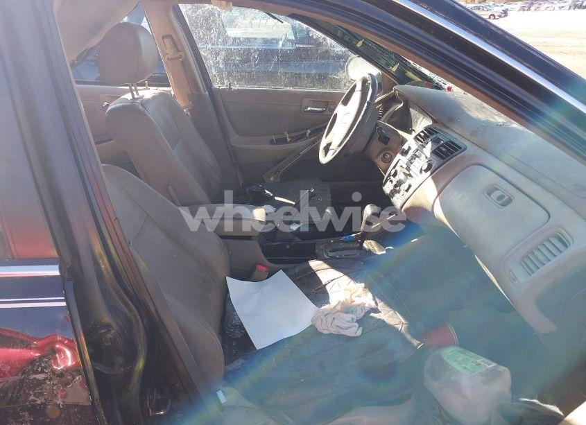 Photo 5 of 2002 Honda Accord 3.0 EX (VIN 1HGCG16562A005557)