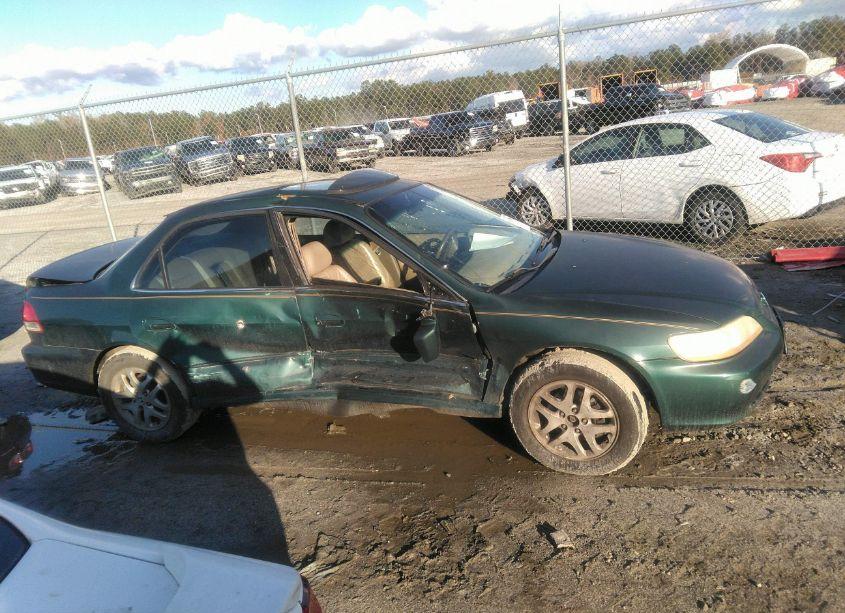 Photo 13 of 2002 Honda Accord 3.0 EX (VIN 1HGCG16562A041331)