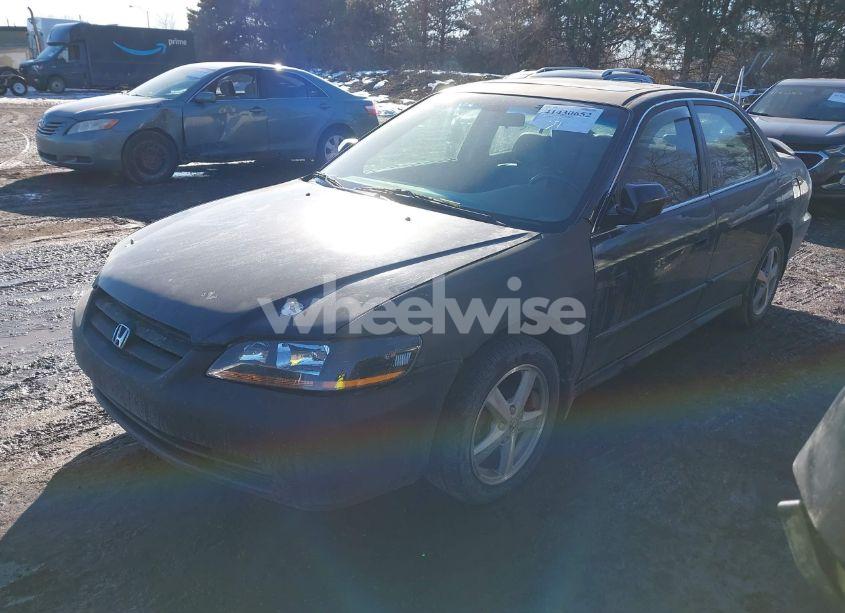 Photo 2 of 2002 Honda Accord 3.0 EX (VIN 1HGCG16562A050997)