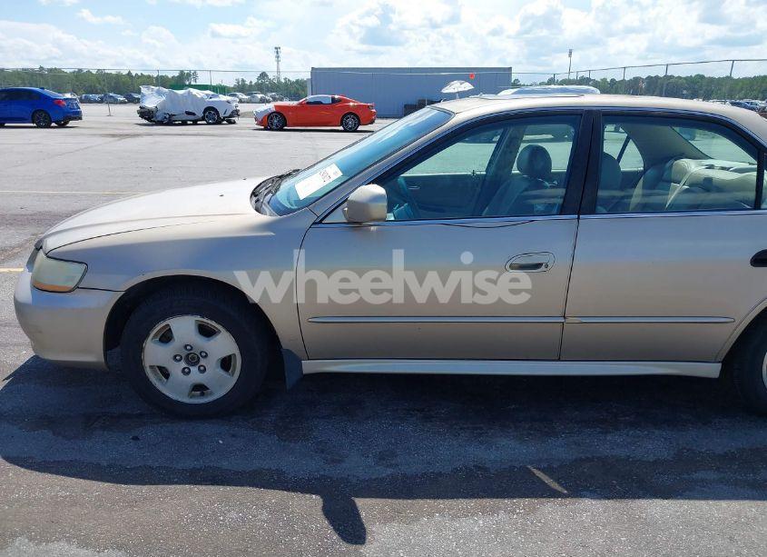 Photo 13 of 2002 Honda Accord 3.0 EX (VIN 1HGCG16562A063703)