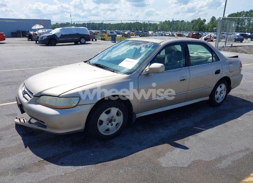 Photo 2 of 2002 Honda Accord 3.0 EX (VIN 1HGCG16562A063703)