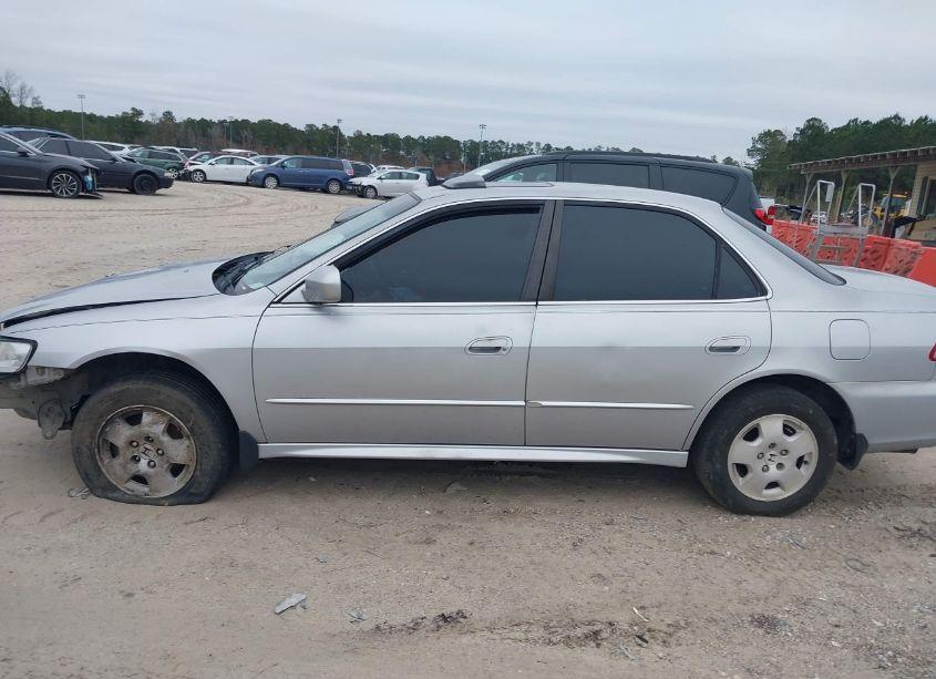 Photo 14 of 2002 Honda Accord 3.0 EX (VIN 1HGCG16562A073342)