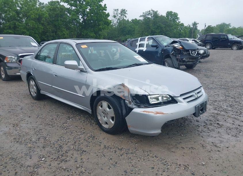 2002 Honda Accord 3.0 EX (VIN 1HGCG16562A082297) main photo