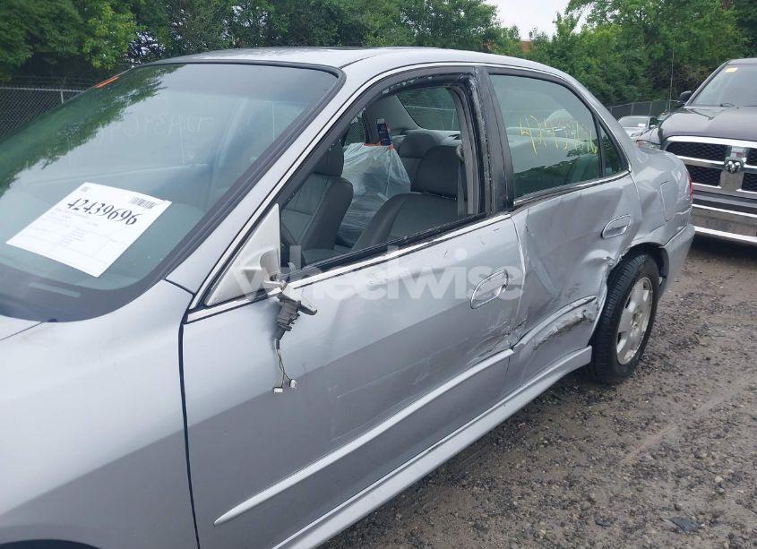 Photo 17 of 2002 Honda Accord 3.0 EX (VIN 1HGCG16562A082297)