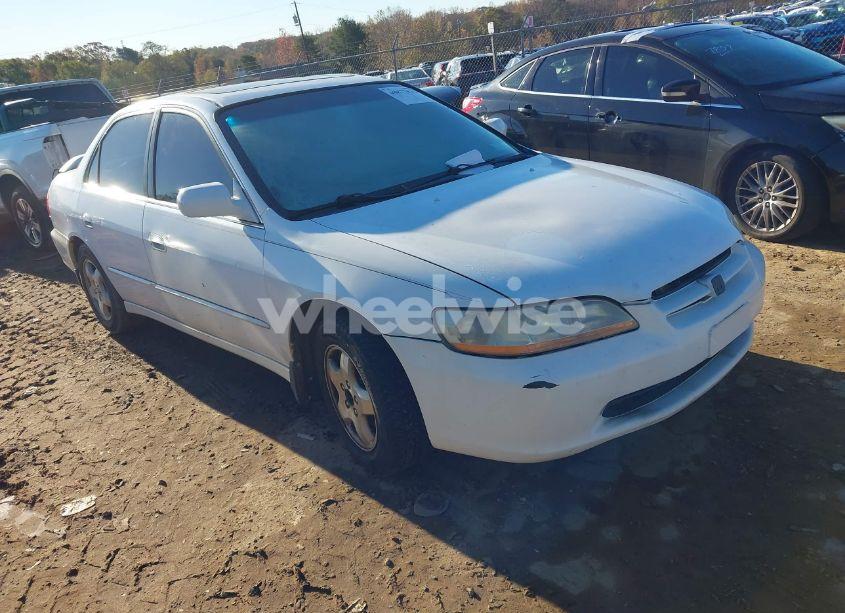 1999 Honda Accord EX V6 (VIN 1HGCG1656XA055933) main photo