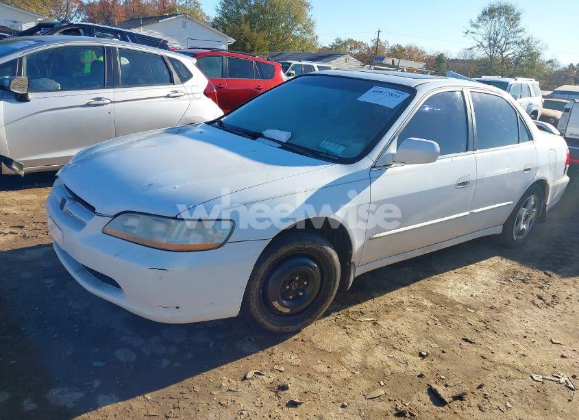 Photo 2 of 1999 Honda Accord EX V6 (VIN 1HGCG1656XA055933)