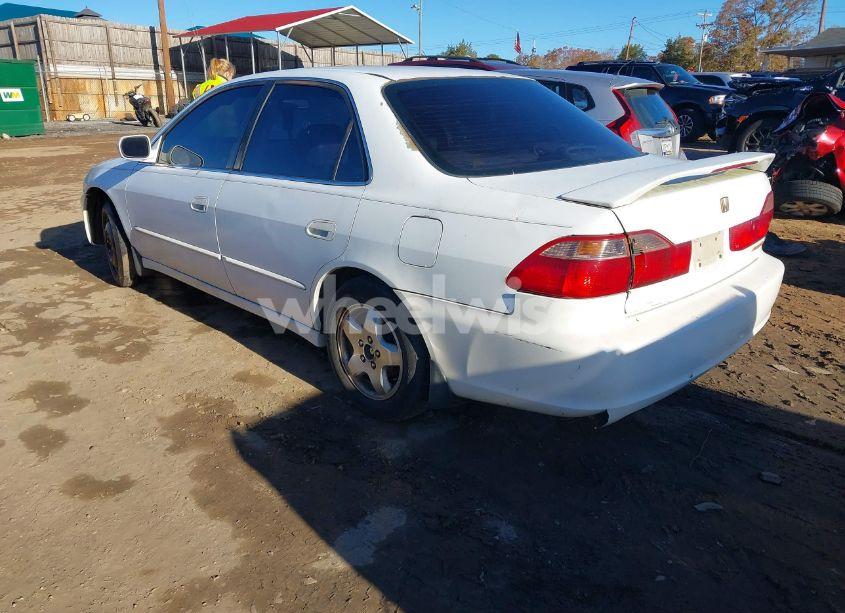 Photo 3 of 1999 Honda Accord EX V6 (VIN 1HGCG1656XA055933)