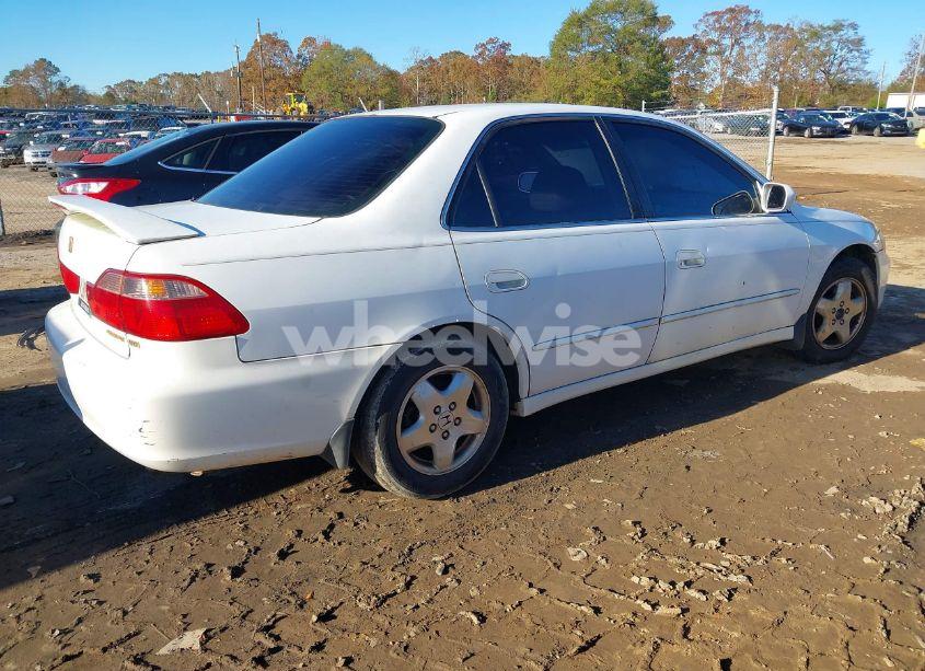 Photo 4 of 1999 Honda Accord EX V6 (VIN 1HGCG1656XA055933)