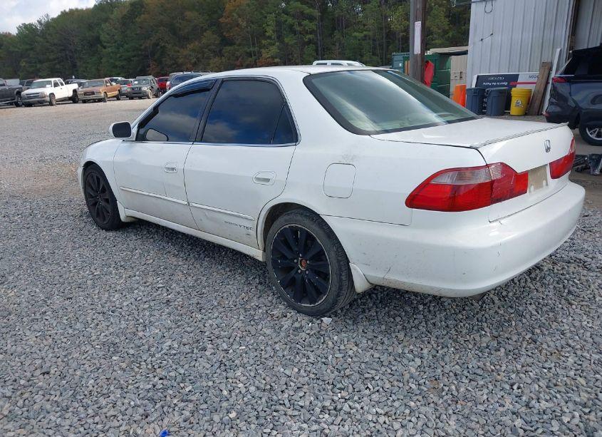 Photo 3 of 2000 Honda Accord 3.0 EX (VIN 1HGCG1656YA067663)