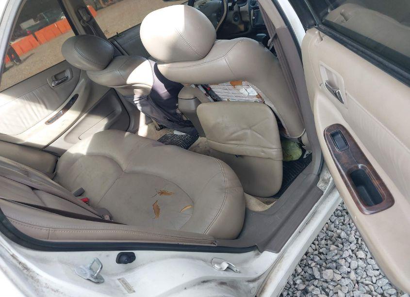 Photo 8 of 2000 Honda Accord 3.0 EX (VIN 1HGCG1656YA067663)