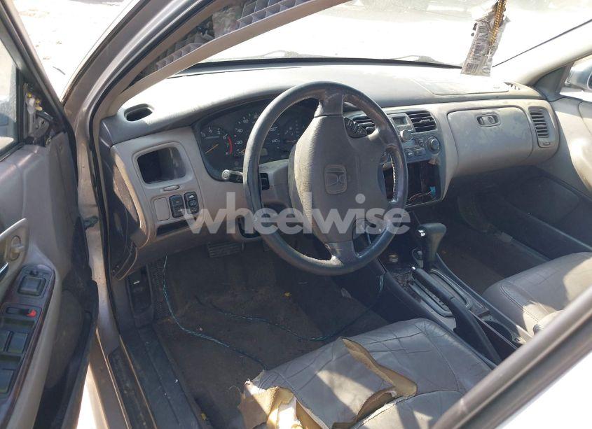 Photo 5 of 2001 Honda Accord 3.0 EX (VIN 1HGCG16571A002293)