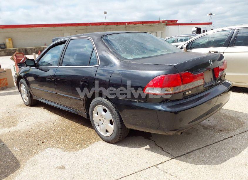 Photo 3 of 2001 Honda Accord 3.0 EX (VIN 1HGCG16571A046374)