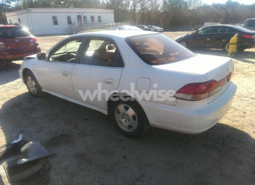 Photo 3 of 2001 Honda Accord 3.0 EX (VIN 1HGCG16571A062378)