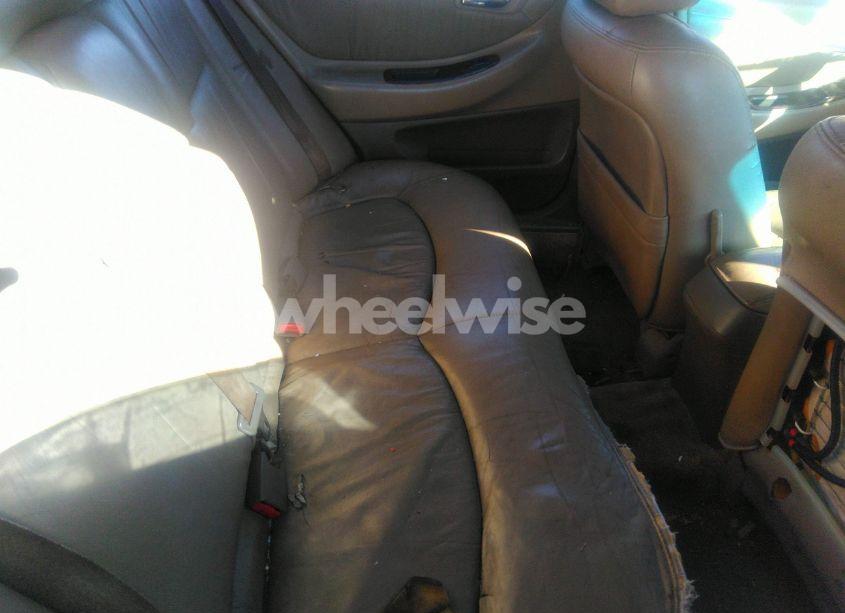 Photo 8 of 2001 Honda Accord 3.0 EX (VIN 1HGCG16571A062378)