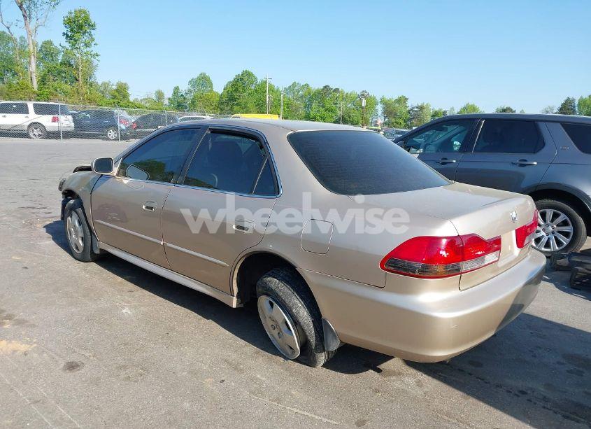 Photo 3 of 2002 Honda Accord 3.0 EX (VIN 1HGCG16572A033397)