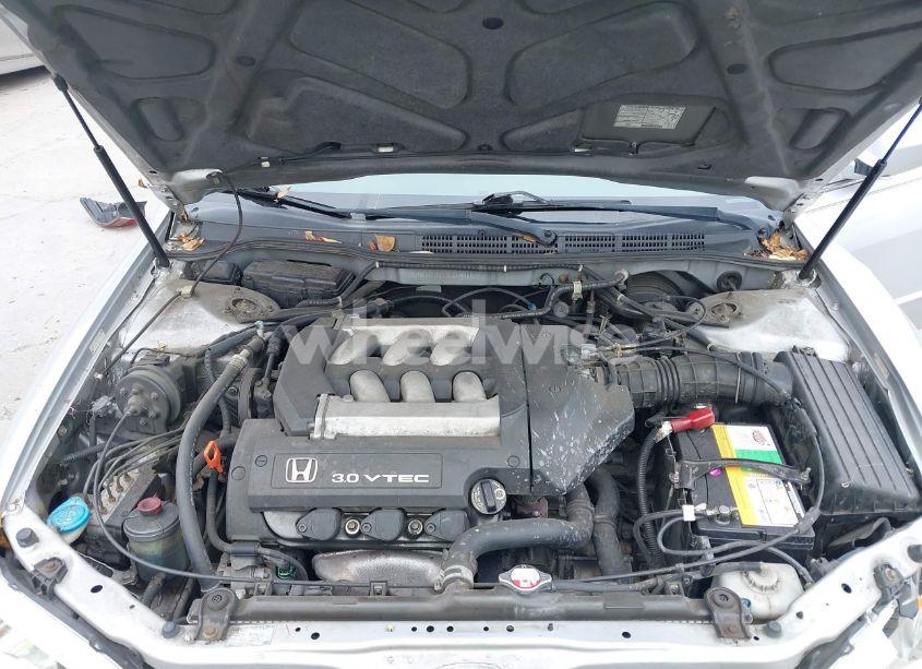 Photo 10 of 2002 Honda Accord 3.0 EX (VIN 1HGCG16572A044447)