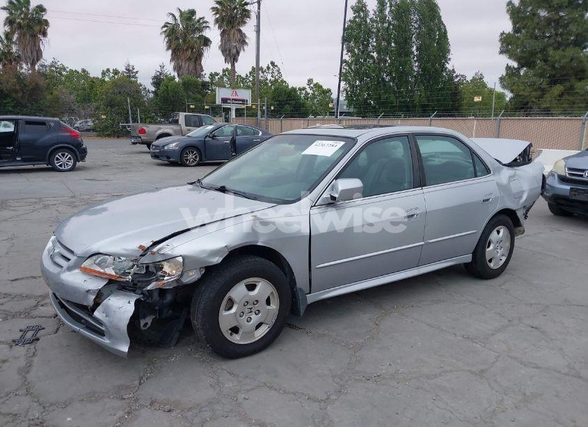 Photo 6 of 2002 Honda Accord 3.0 EX (VIN 1HGCG16572A044447)