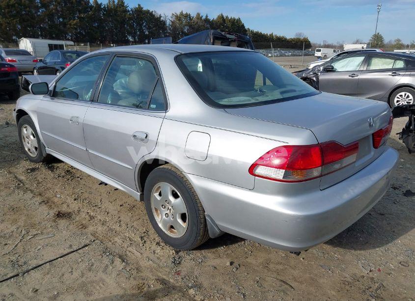 Photo 3 of 2002 Honda Accord 3.0 EX (VIN 1HGCG16572A057361)