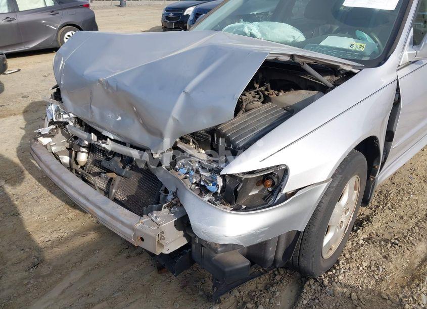 Photo 6 of 2002 Honda Accord 3.0 EX (VIN 1HGCG16572A057361)