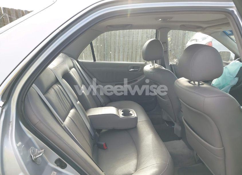 Photo 8 of 2002 Honda Accord 3.0 EX (VIN 1HGCG16572A057361)