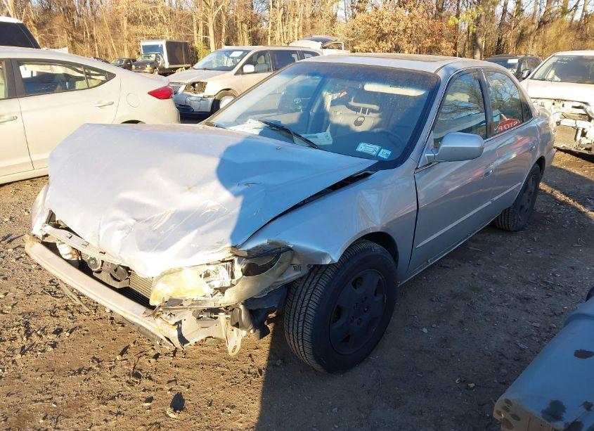 Photo 2 of 2002 Honda Accord 3.0 EX (VIN 1HGCG16572A079120)