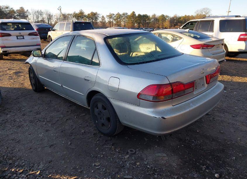 Photo 3 of 2002 Honda Accord 3.0 EX (VIN 1HGCG16572A079120)