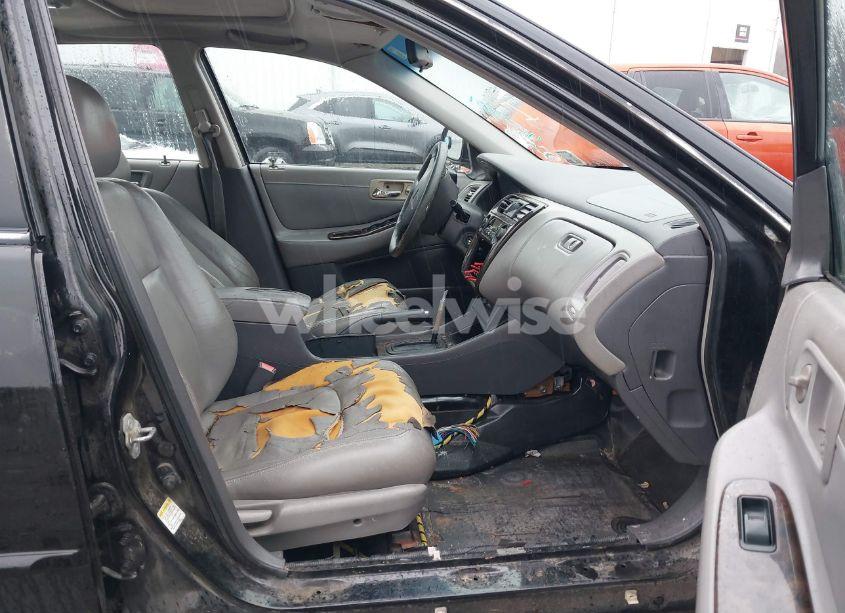 Photo 5 of 2000 Honda Accord 3.0 EX (VIN 1HGCG1657YA006922)