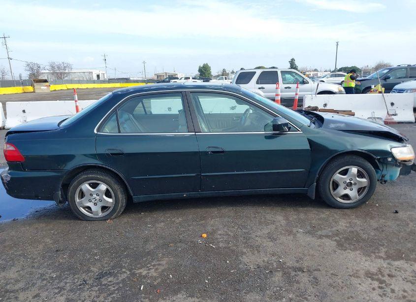 Photo 14 of 2000 Honda Accord 3.0 EX (VIN 1HGCG1657YA024336)