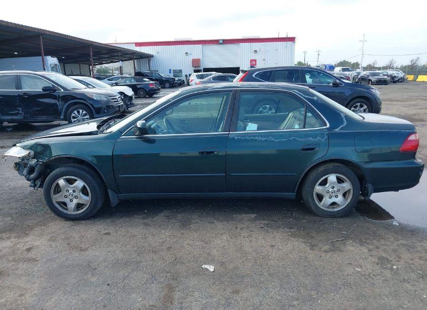 Photo 15 of 2000 Honda Accord 3.0 EX (VIN 1HGCG1657YA024336)