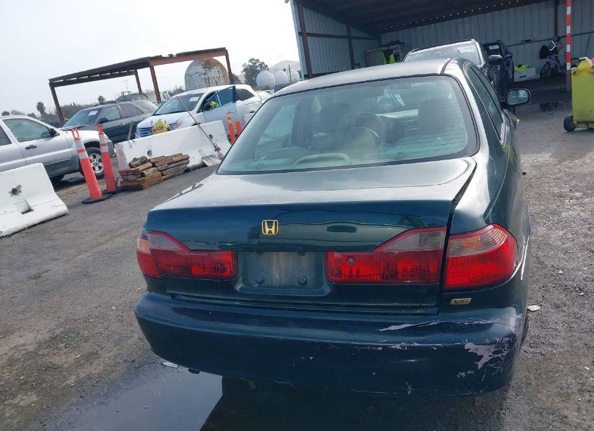 Photo 17 of 2000 Honda Accord 3.0 EX (VIN 1HGCG1657YA024336)