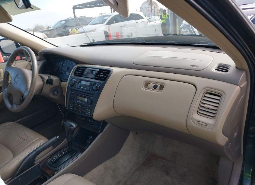 Photo 5 of 2000 Honda Accord 3.0 EX (VIN 1HGCG1657YA024336)