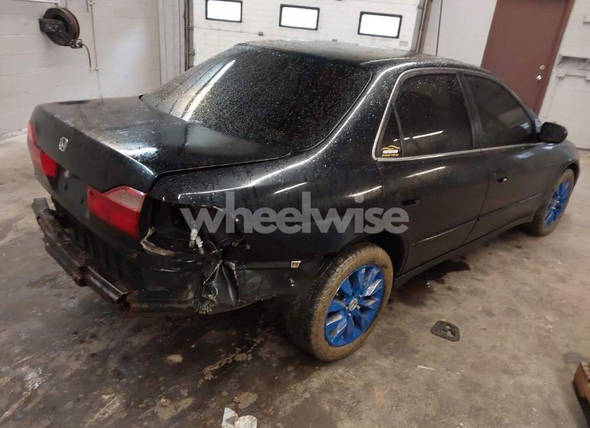 Photo 4 of 2000 Honda Accord 3.0 EX (VIN 1HGCG1657YA051441)