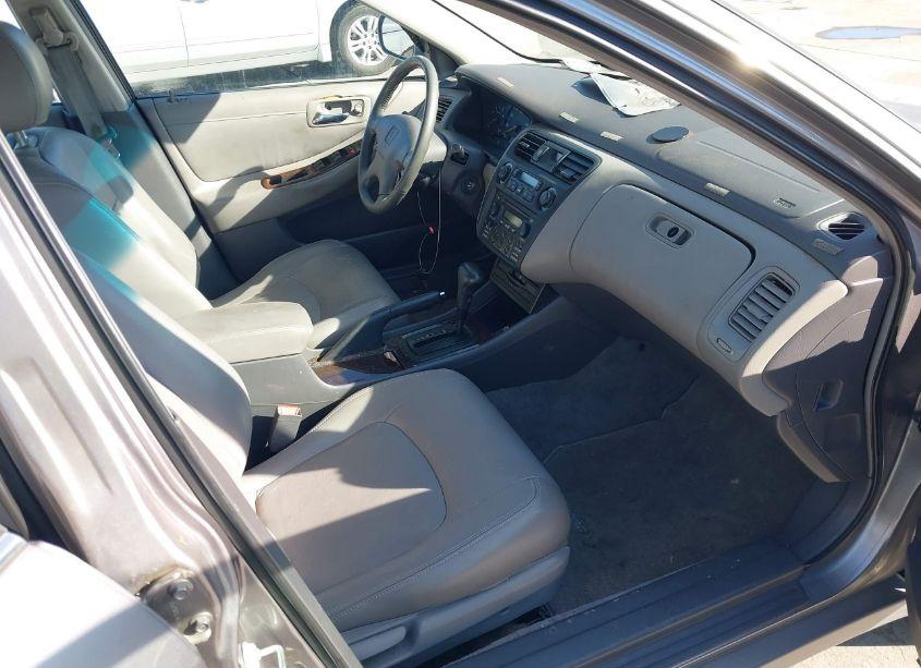 Photo 5 of 2000 Honda Accord 3.0 EX (VIN 1HGCG1657YA061290)