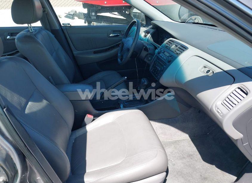 Photo 5 of 2000 Honda Accord 3.0 EX (VIN 1HGCG1657YA091101)