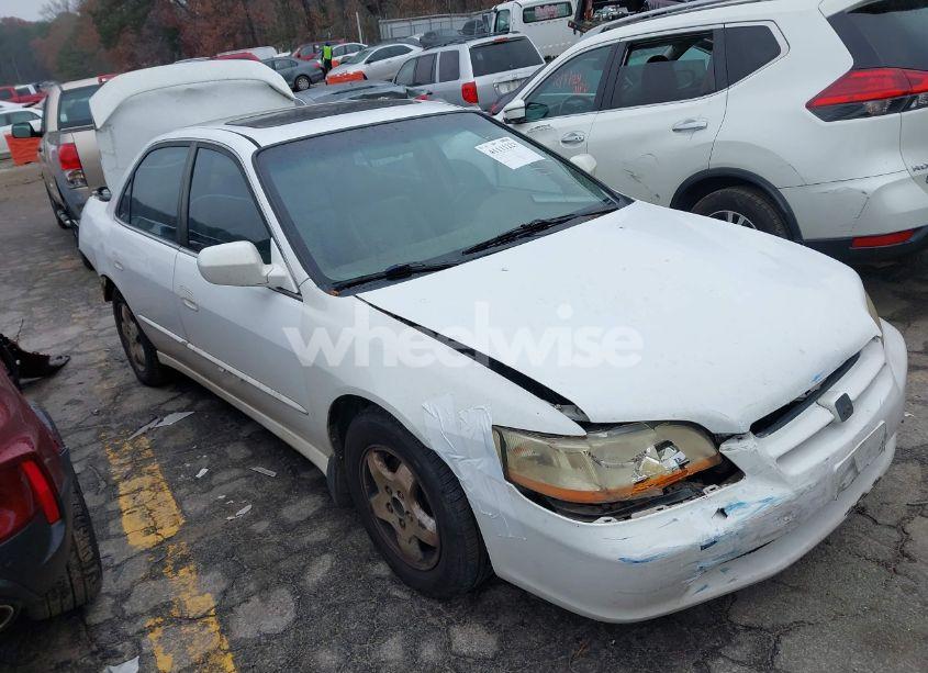 2000 Honda Accord 3.0 EX (VIN 1HGCG1657YA094399) main photo