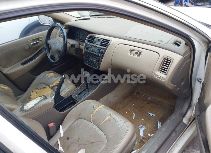 Photo 5 of 2000 Honda Accord 3.0 EX (VIN 1HGCG1657YA094399)