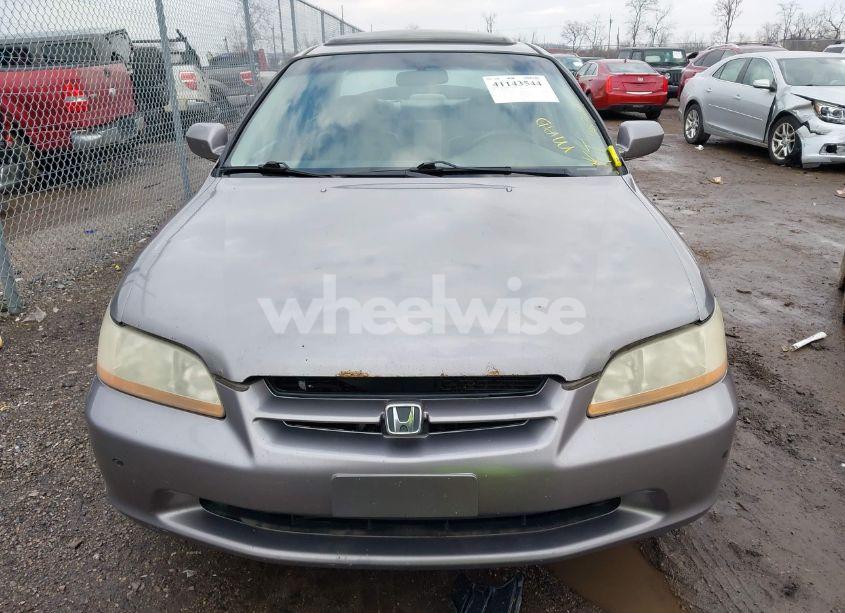 Photo 12 of 2000 Honda Accord 3.0 EX (VIN 1HGCG1657YA099201)