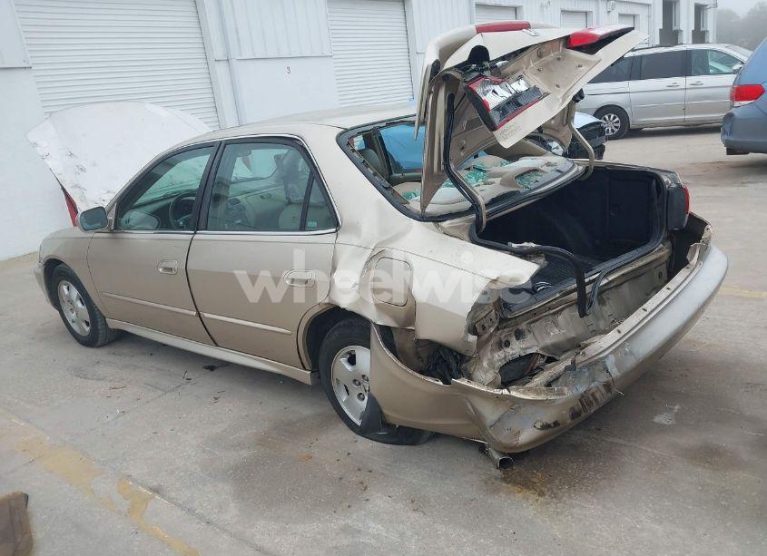 Photo 14 of 2001 Honda Accord 3.0 EX (VIN 1HGCG16581A000486)