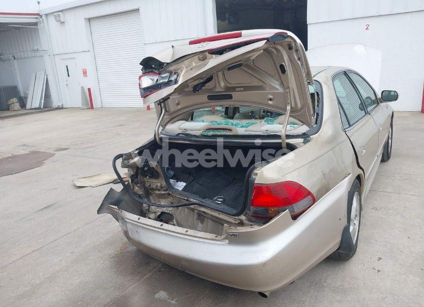 Photo 16 of 2001 Honda Accord 3.0 EX (VIN 1HGCG16581A000486)