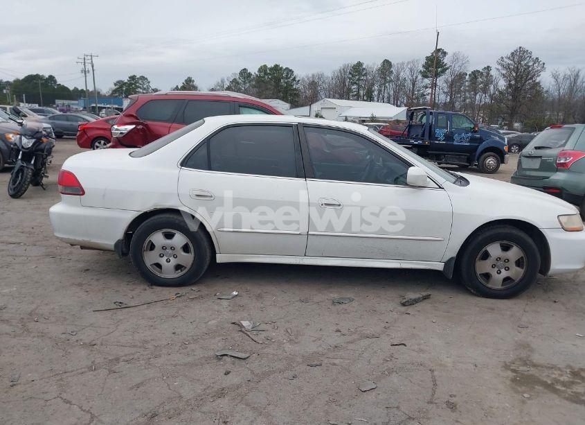Photo 13 of 2001 Honda Accord 3.0 EX (VIN 1HGCG16581A003498)