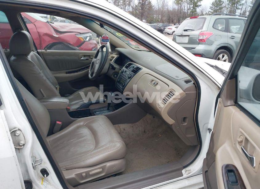 Photo 5 of 2001 Honda Accord 3.0 EX (VIN 1HGCG16581A003498)