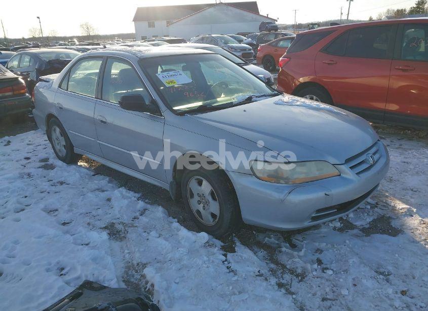 2001 Honda Accord 3.0 EX (VIN 1HGCG16581A019538) main photo