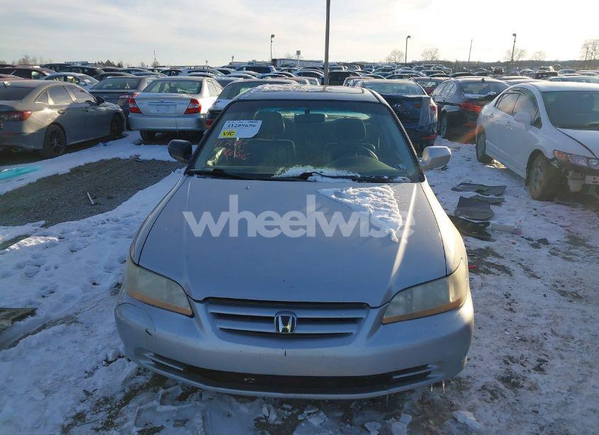 Photo 12 of 2001 Honda Accord 3.0 EX (VIN 1HGCG16581A019538)