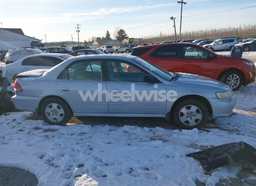 Photo 13 of 2001 Honda Accord 3.0 EX (VIN 1HGCG16581A019538)